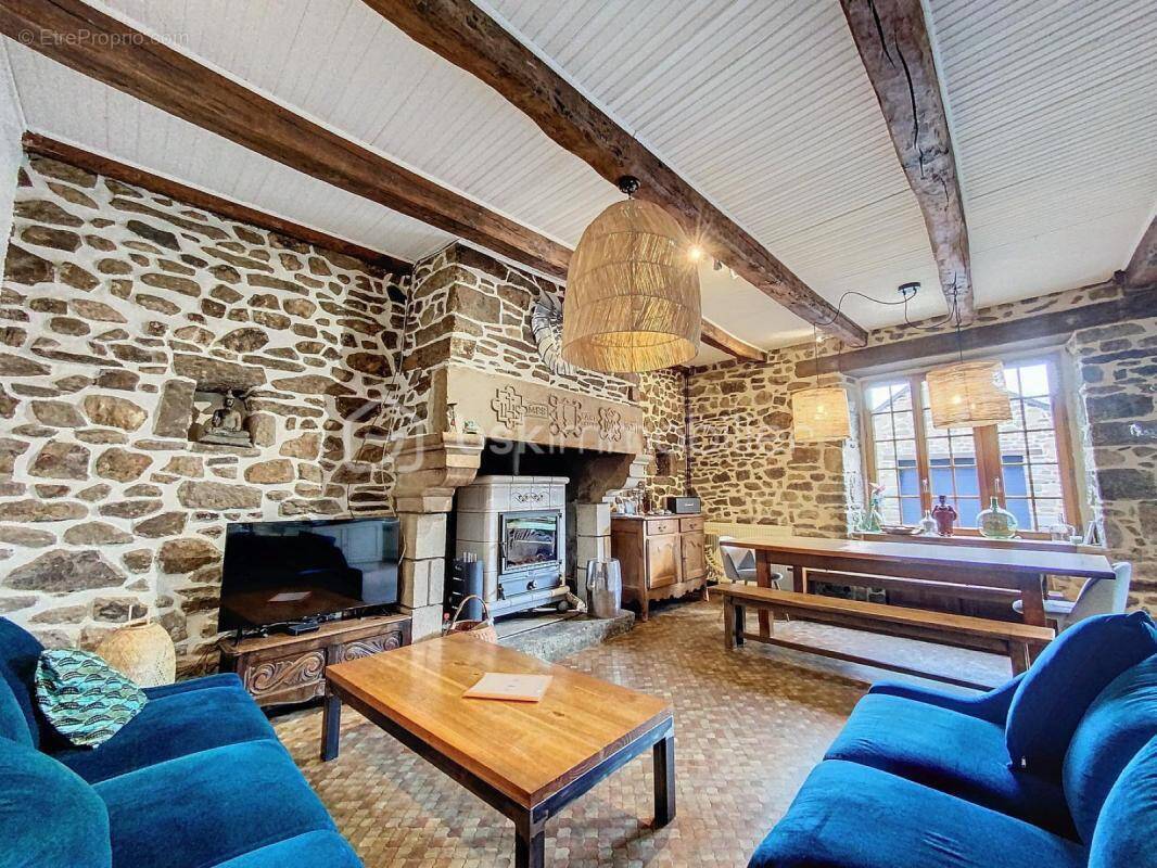 Maison à PLOUER-SUR-RANCE