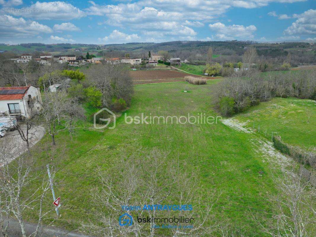 Terrain à CONDEZAYGUES