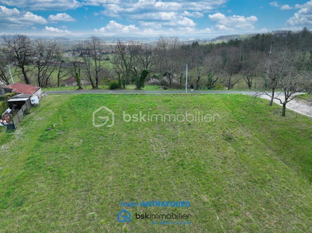 Terrain à CONDEZAYGUES