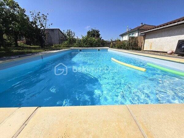 Maison à SAINT-DENIS-DE-PILE