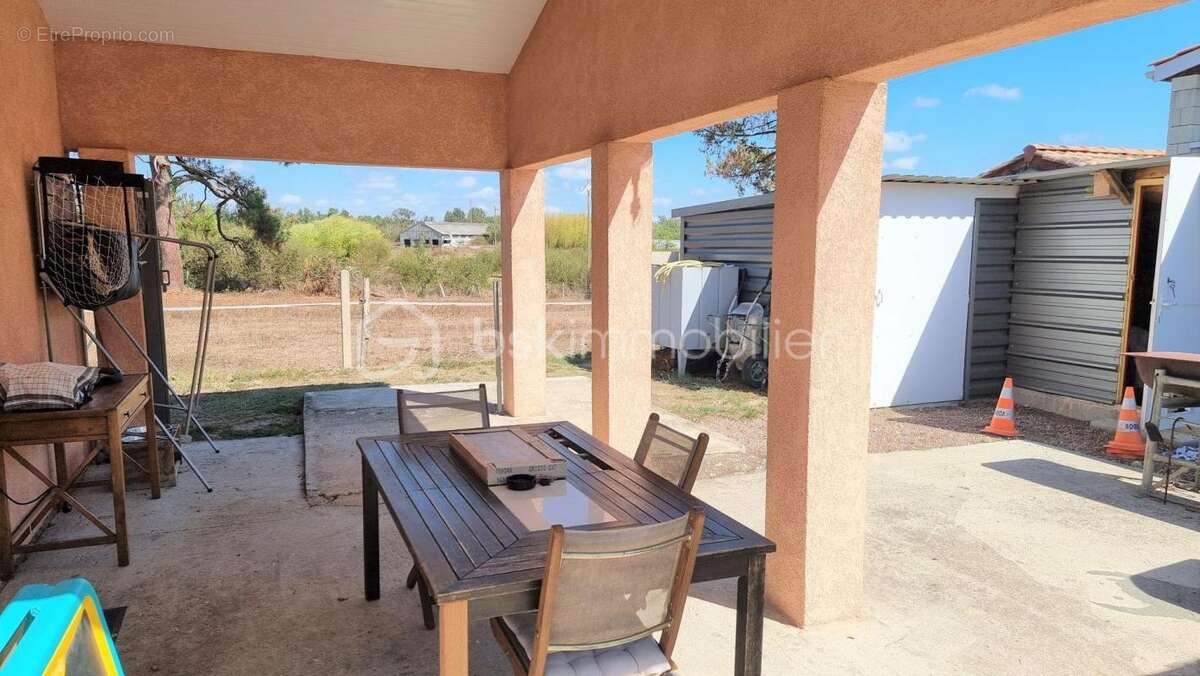 Maison à SAINT-DENIS-DE-PILE