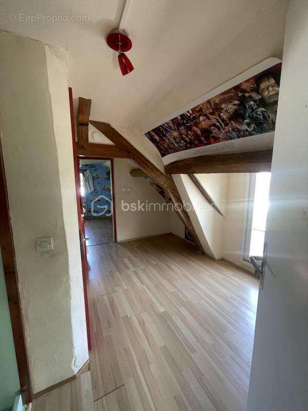 Maison à LACHAPELLE-AUX-POTS