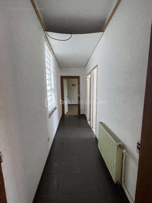 Maison à LACHAPELLE-AUX-POTS