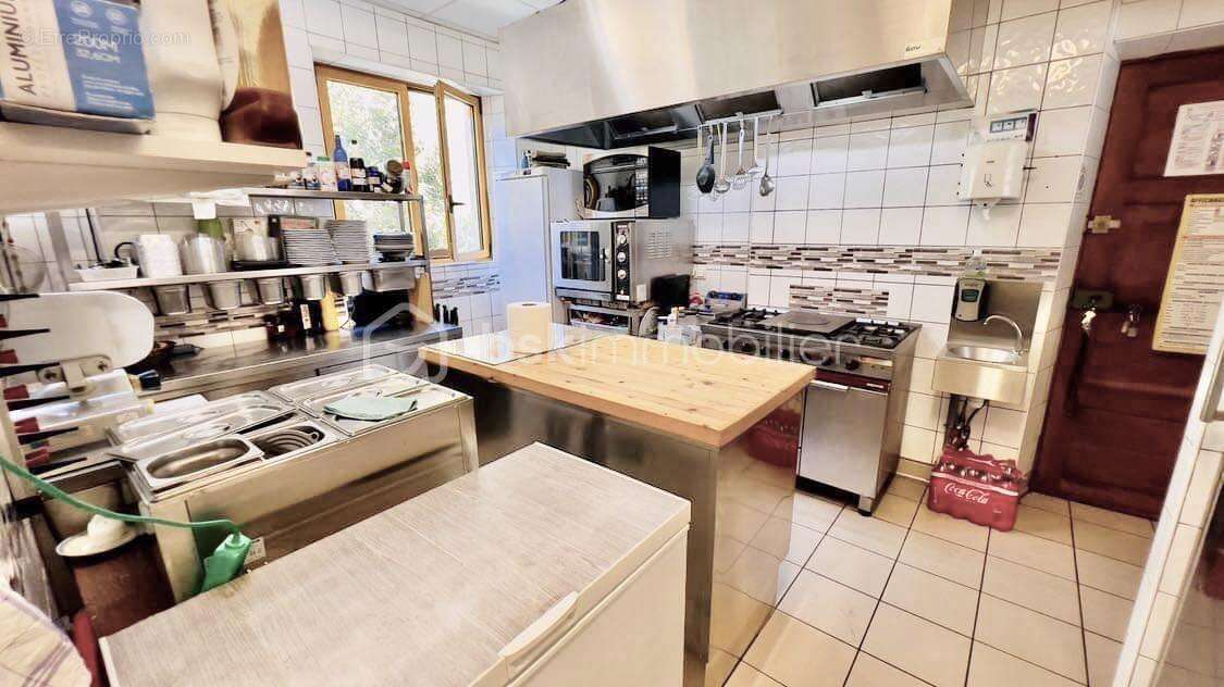 Commerce à FOURNEAUX