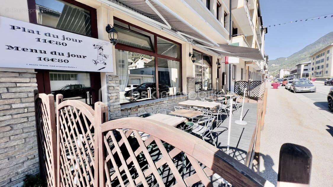 Commerce à FOURNEAUX