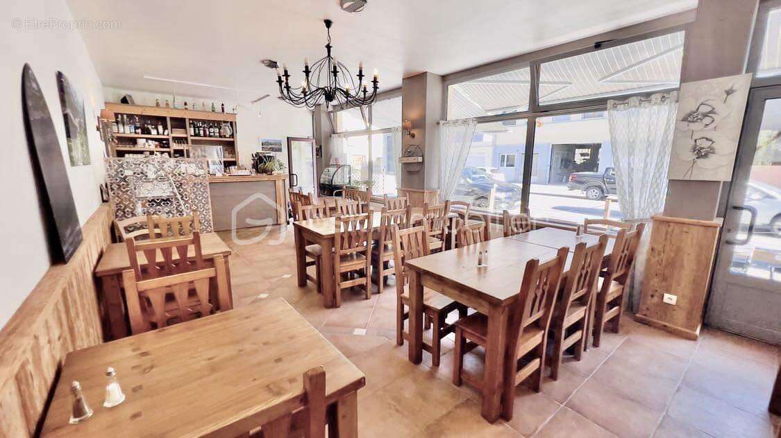 Commerce à FOURNEAUX