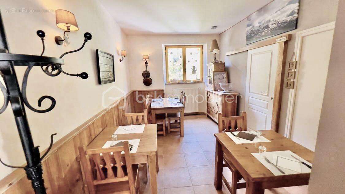 Commerce à FOURNEAUX