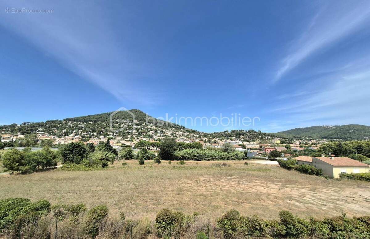 Maison à CARQUEIRANNE