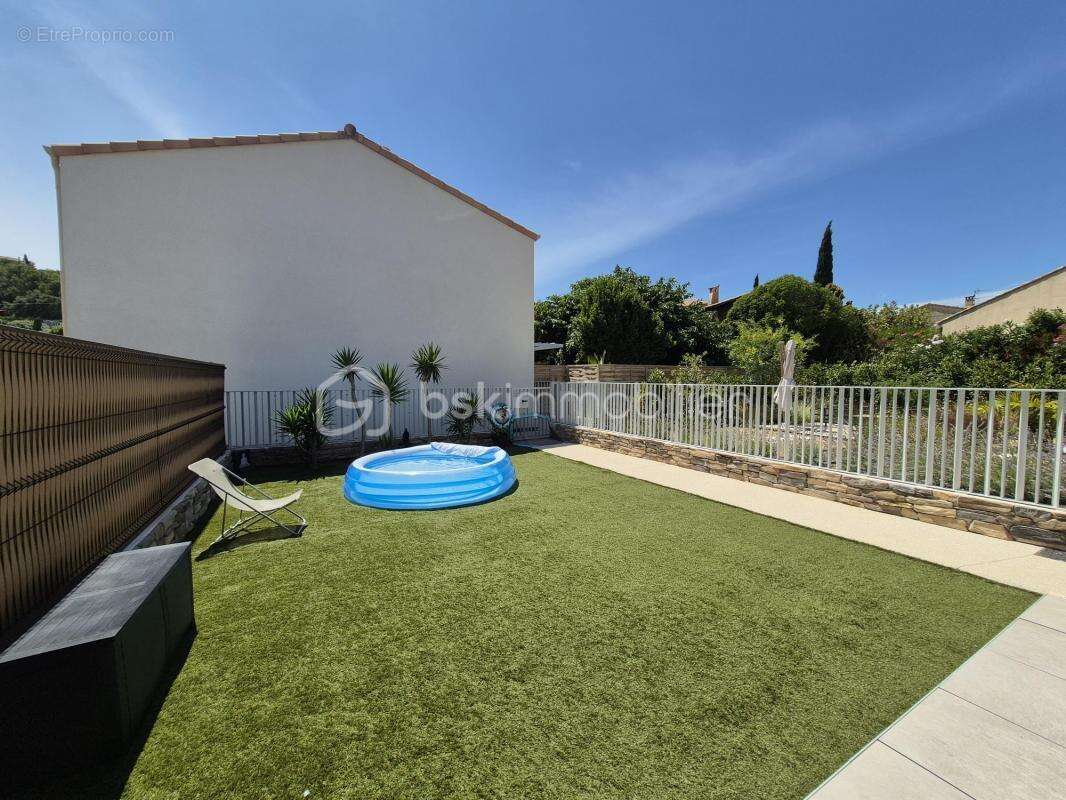 Maison à CARQUEIRANNE