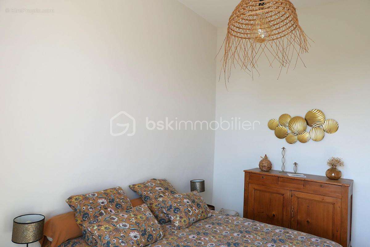 Maison à RIBAUTE-LES-TAVERNES