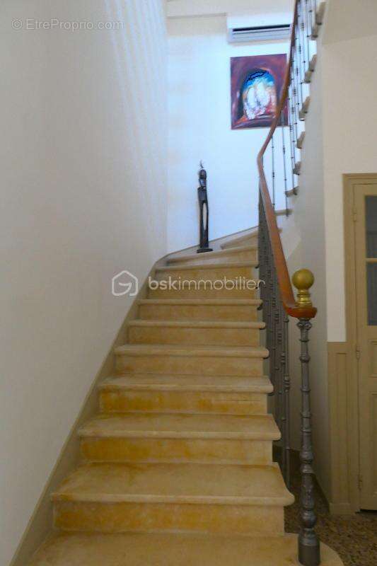 Maison à RIBAUTE-LES-TAVERNES