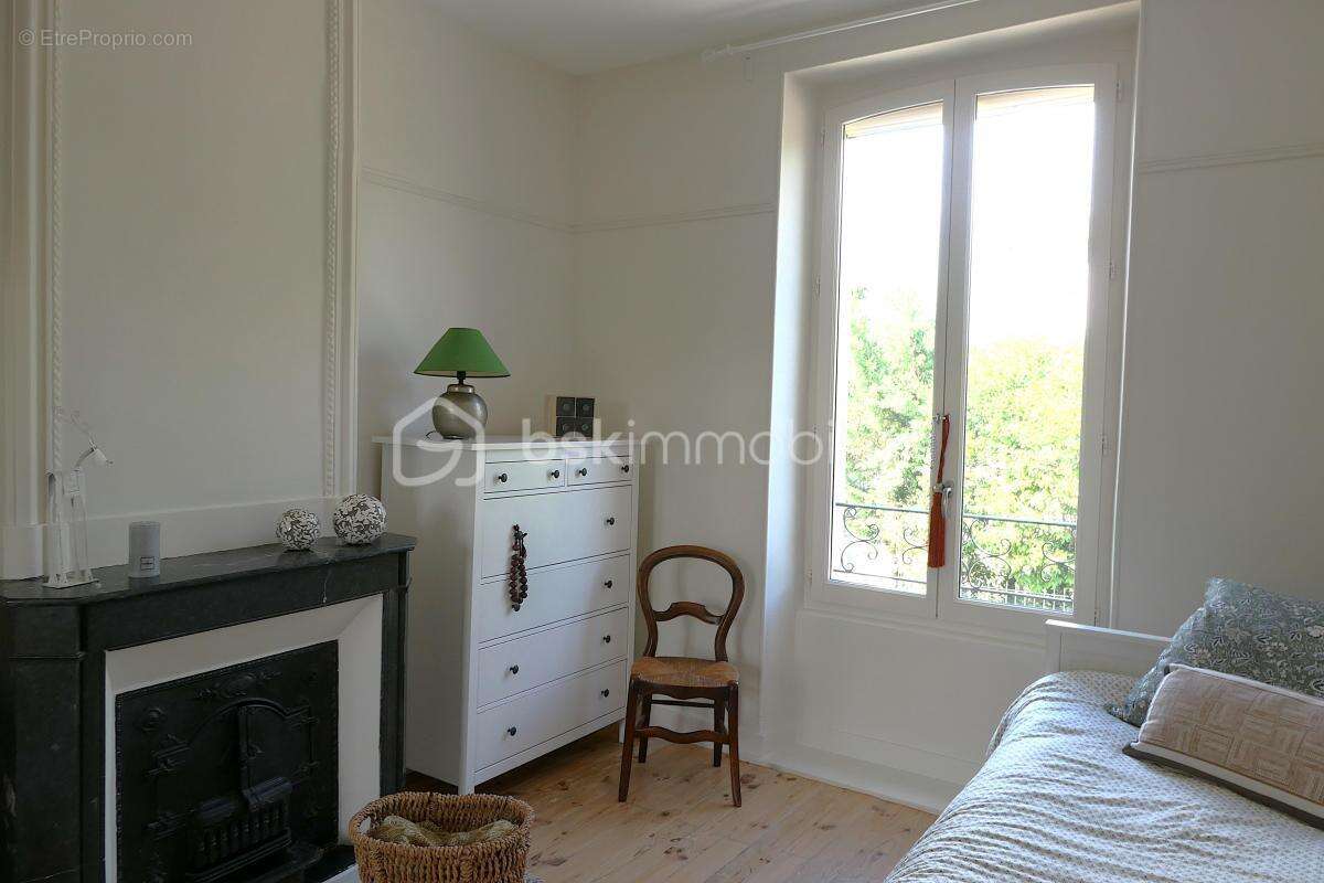 Maison à RIBAUTE-LES-TAVERNES