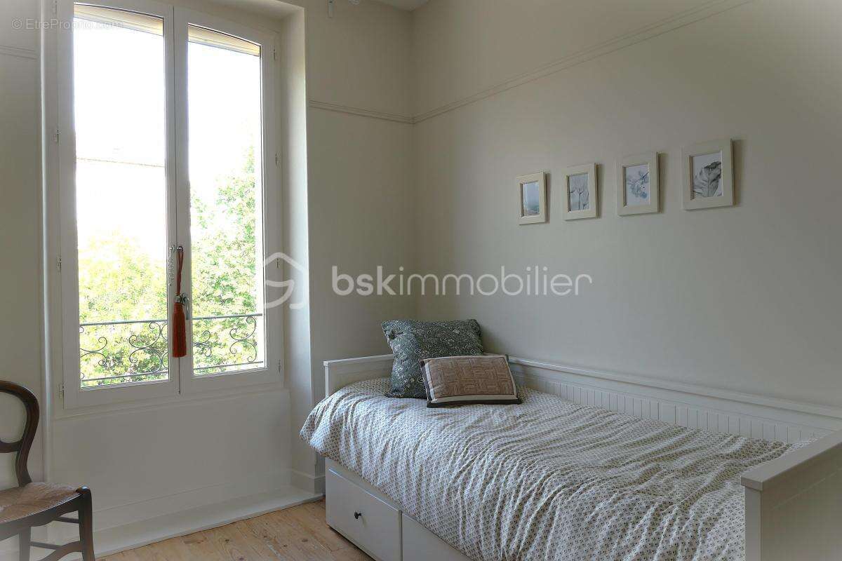 Maison à RIBAUTE-LES-TAVERNES