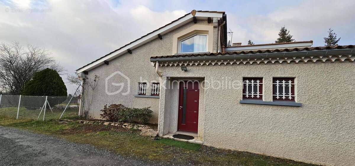 Maison à SALVIZINET