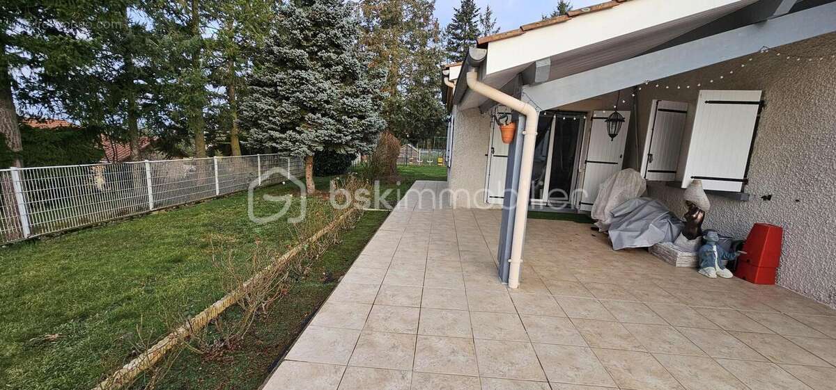 Maison à SALVIZINET