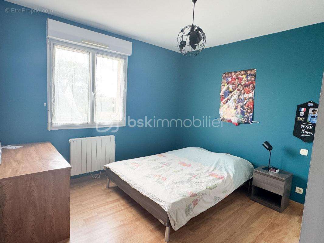 Maison à SAINT-PIERRE-LA-COUR