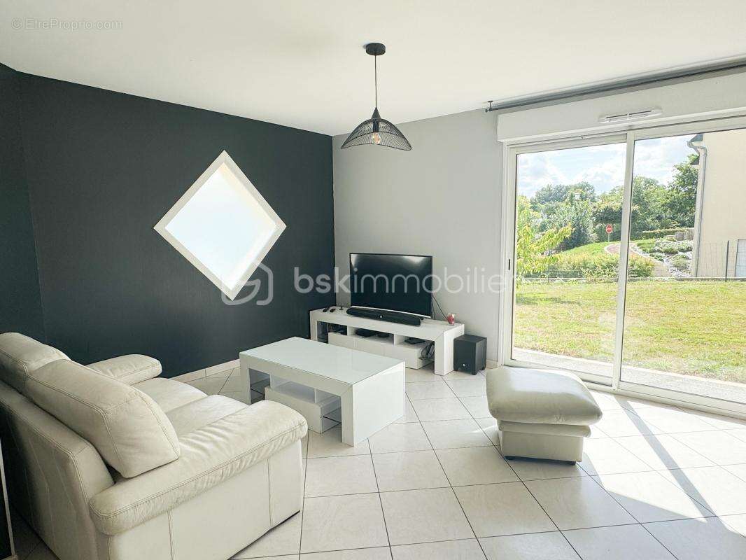 Maison à SAINT-PIERRE-LA-COUR