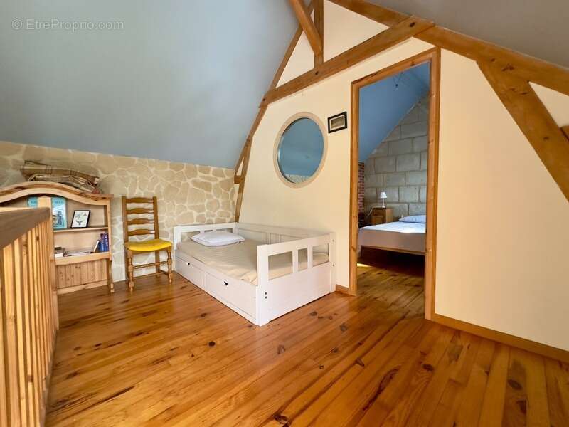 Maison à CHENEHUTTE-TREVES-CUNAULT