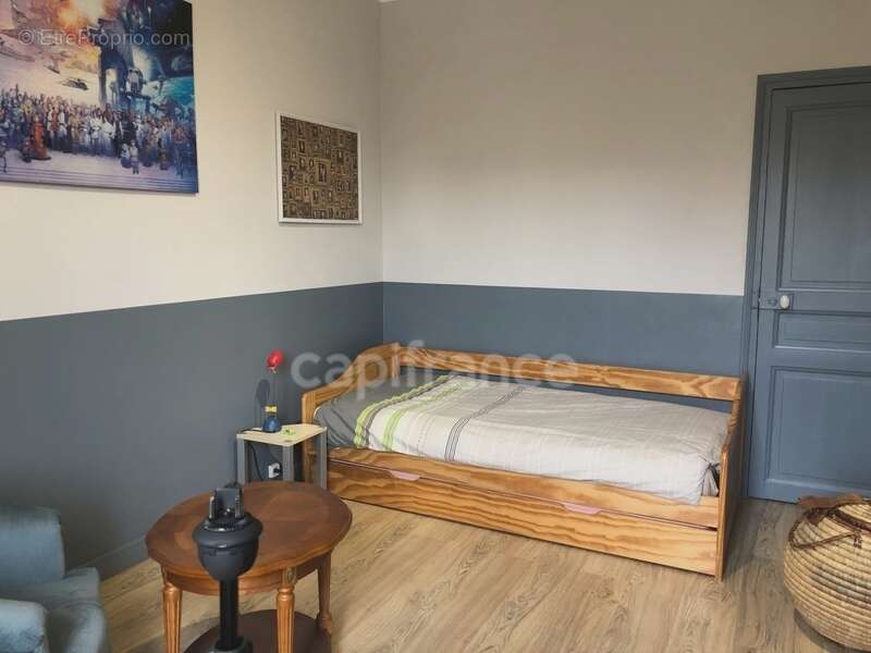 Maison à BAGNEAUX-SUR-LOING