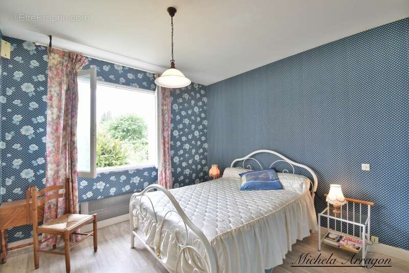 Maison à SAINTE-LIVRADE-SUR-LOT