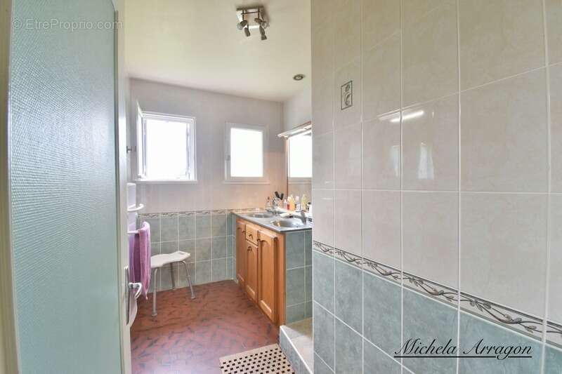 Maison à SAINTE-LIVRADE-SUR-LOT