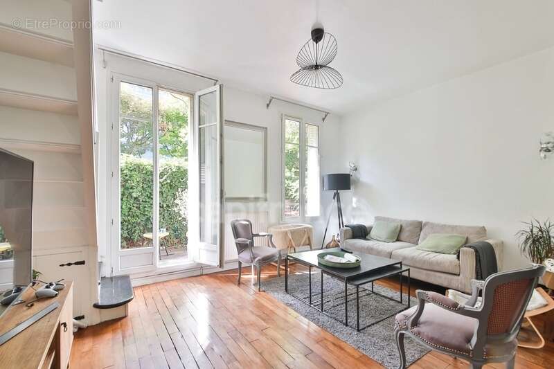 Appartement à SURESNES