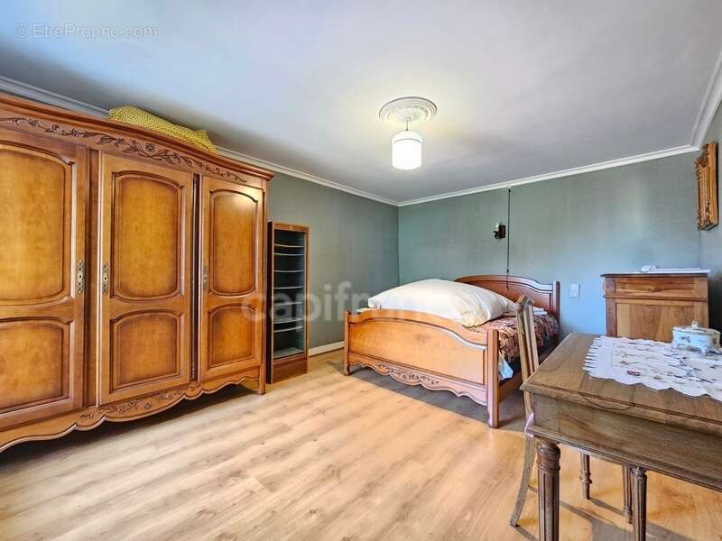 Maison à PANISSIERES