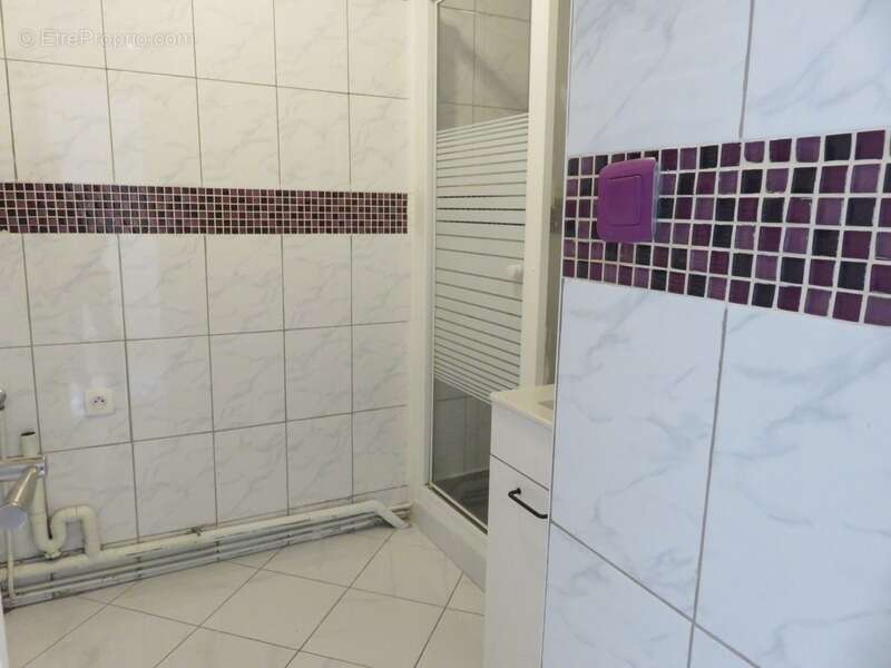 Appartement à AUBERVILLIERS