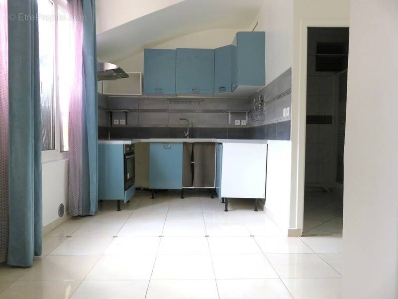 Appartement à AUBERVILLIERS