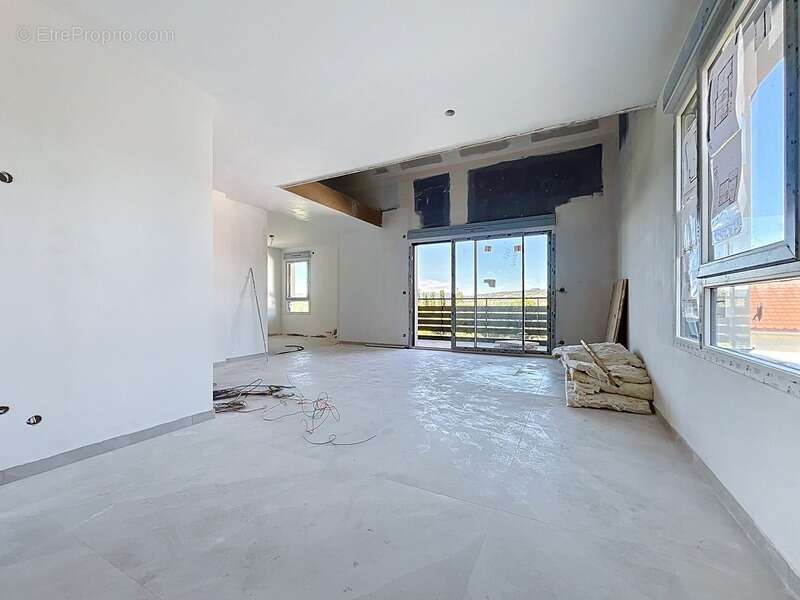 Appartement à BRENTHONNE