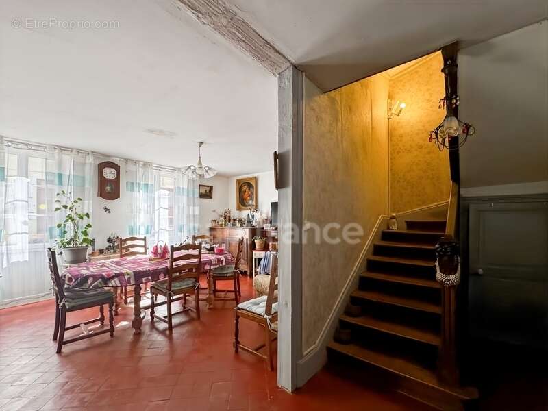 Maison à CHATILLON-EN-BAZOIS