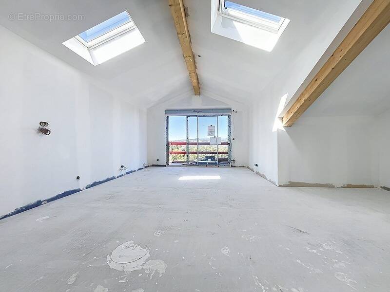 Appartement à BRENTHONNE