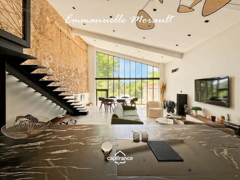 Maison à BAGNOLS-EN-FORET