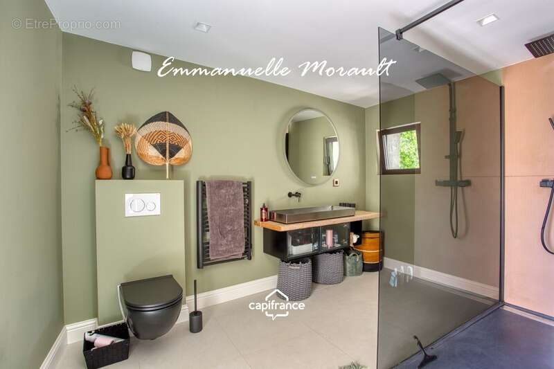 Maison à BAGNOLS-EN-FORET