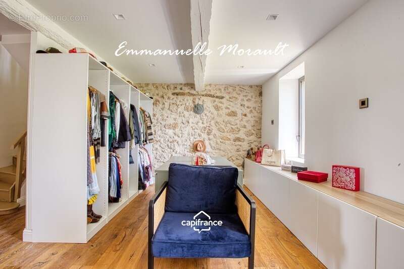 Maison à BAGNOLS-EN-FORET