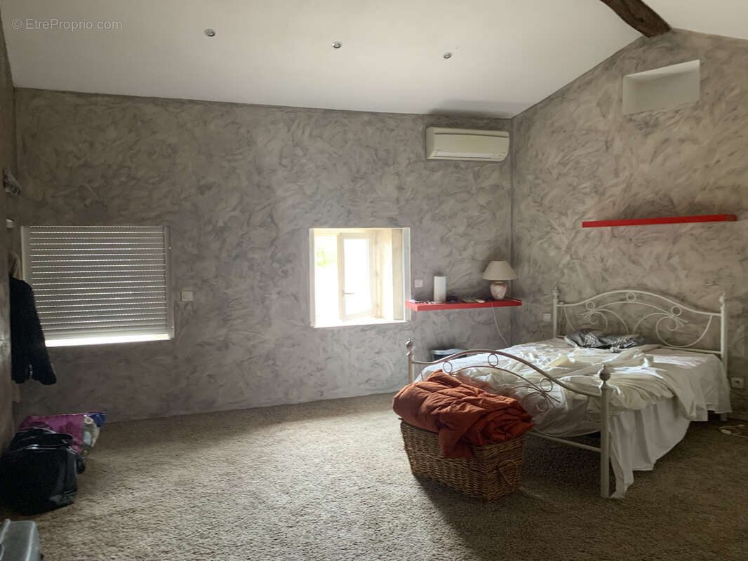 Maison à RIBAUTE-LES-TAVERNES