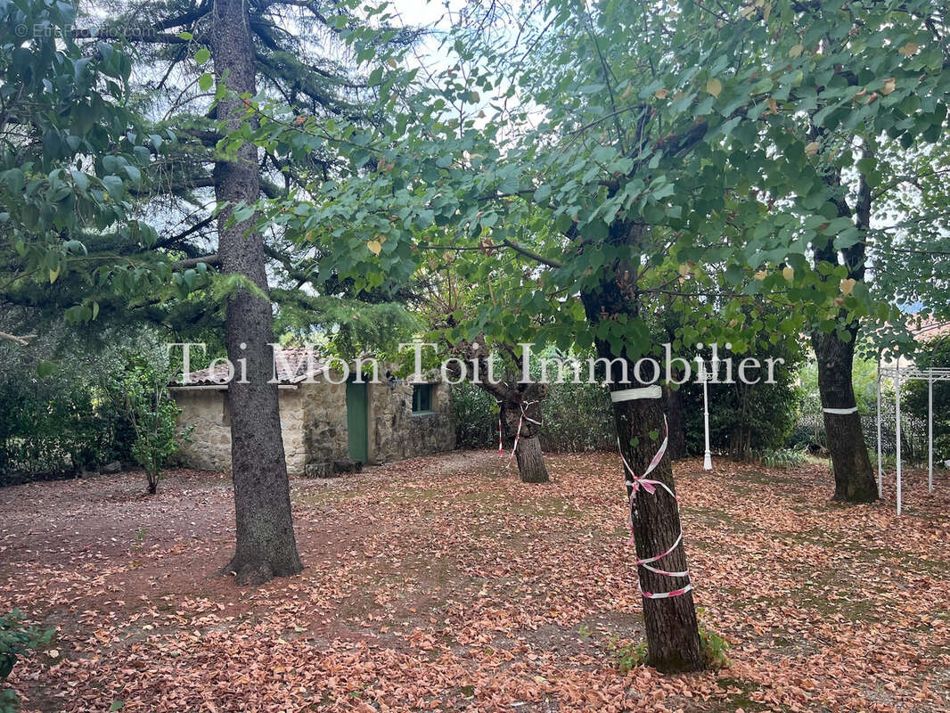 Terrain à AIGREMONT