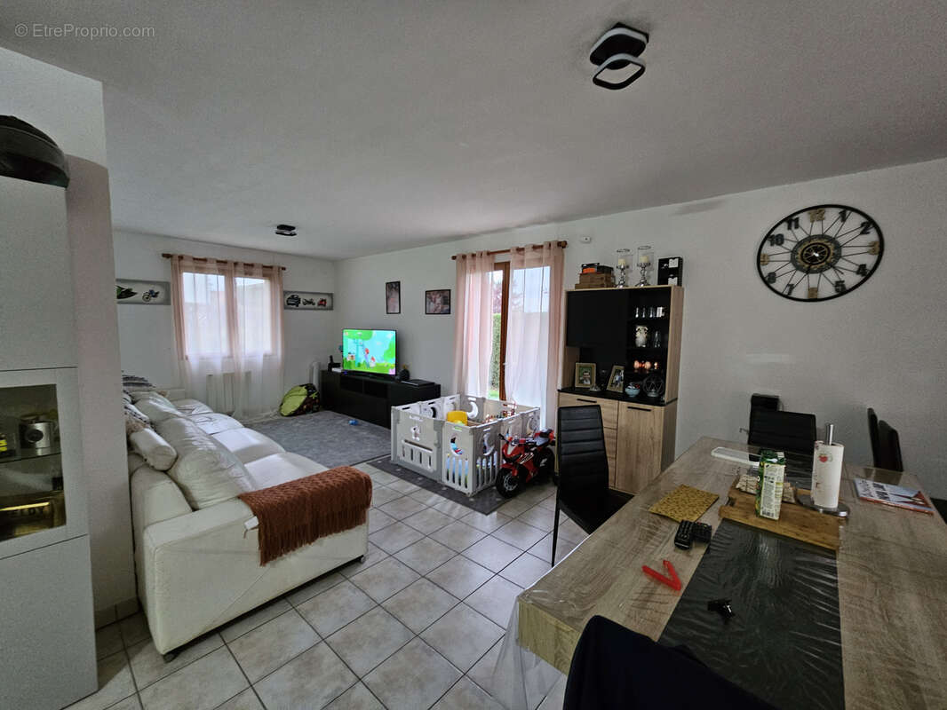 Maison à SAINT-AMANT-TALLENDE