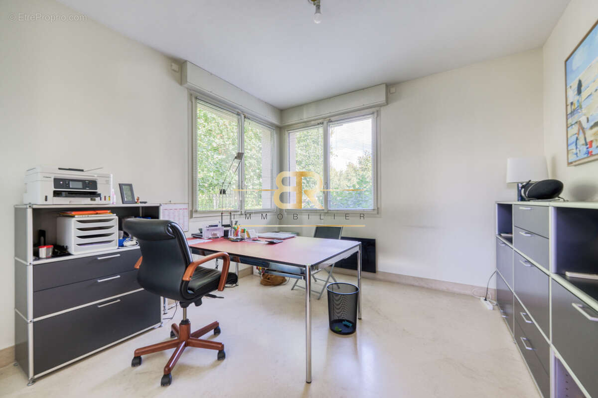 Maison à SAINT-MAUR-DES-FOSSES