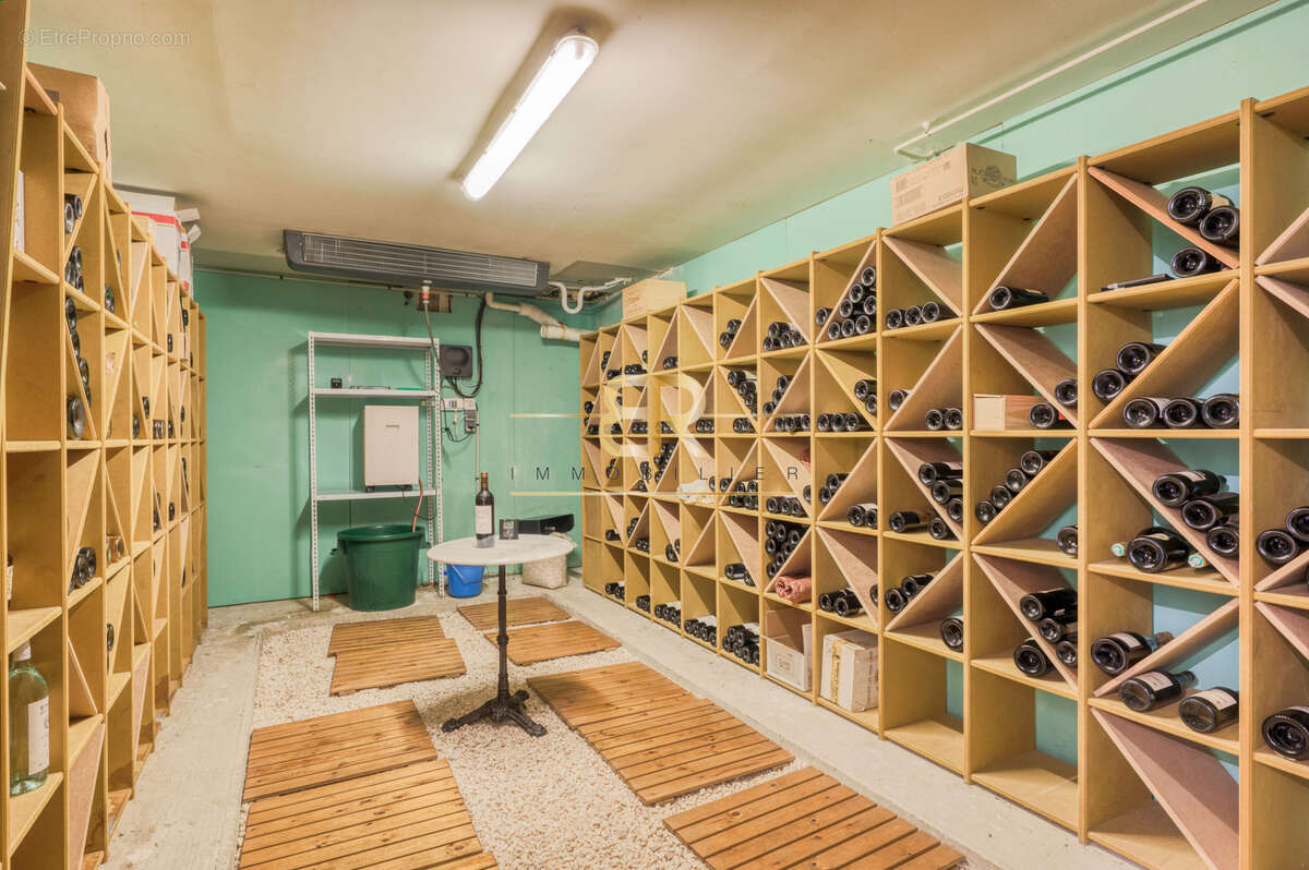 Maison à SAINT-MAUR-DES-FOSSES