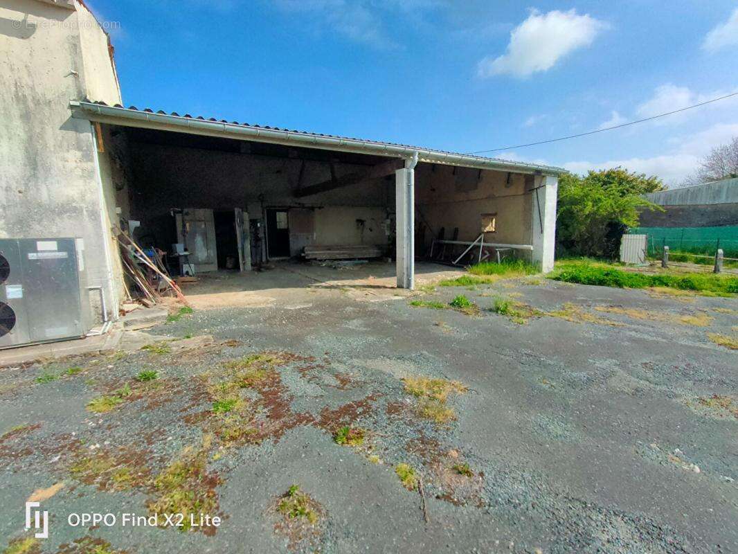 Maison à PUYROLLAND