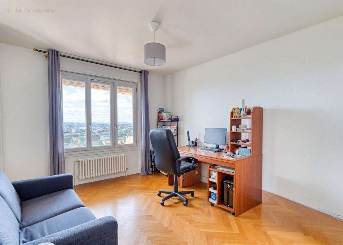 Appartement à LYON-5E