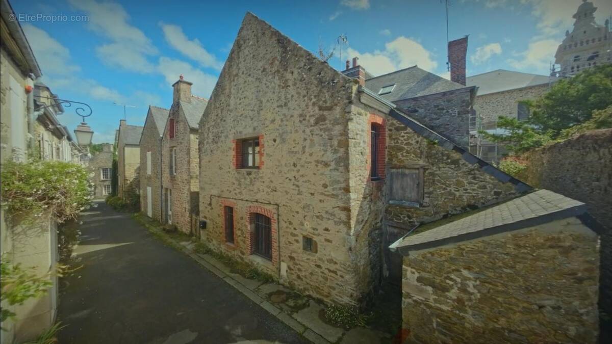 Maison à SAINT-BRIAC-SUR-MER