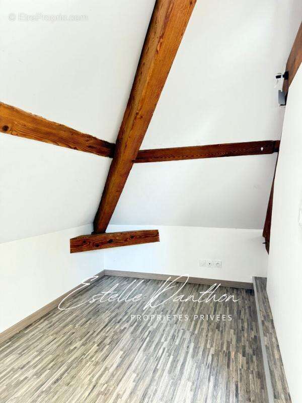 Appartement à CHARAVINES