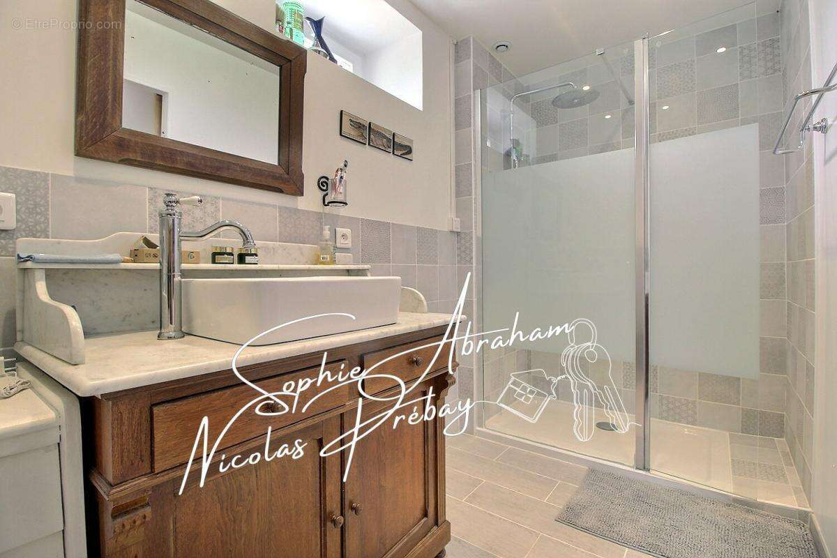 Maison à BAZOCHES-LES-GALLERANDES