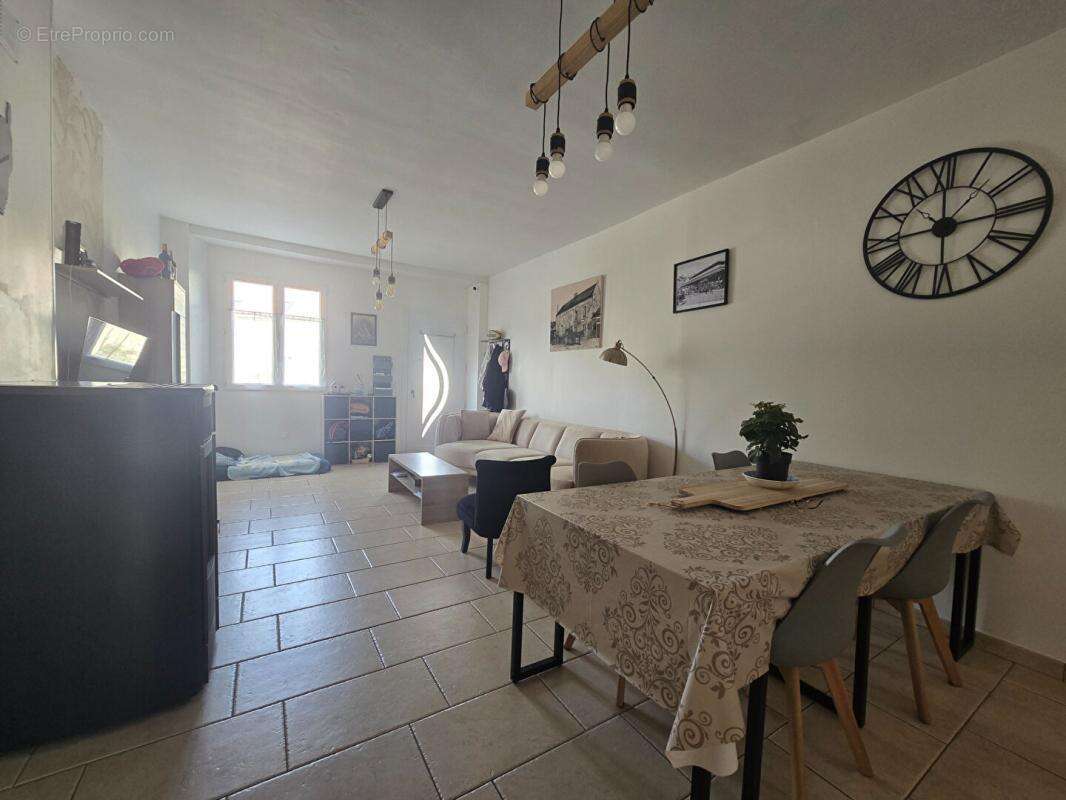 Maison à MAY-EN-MULTIEN