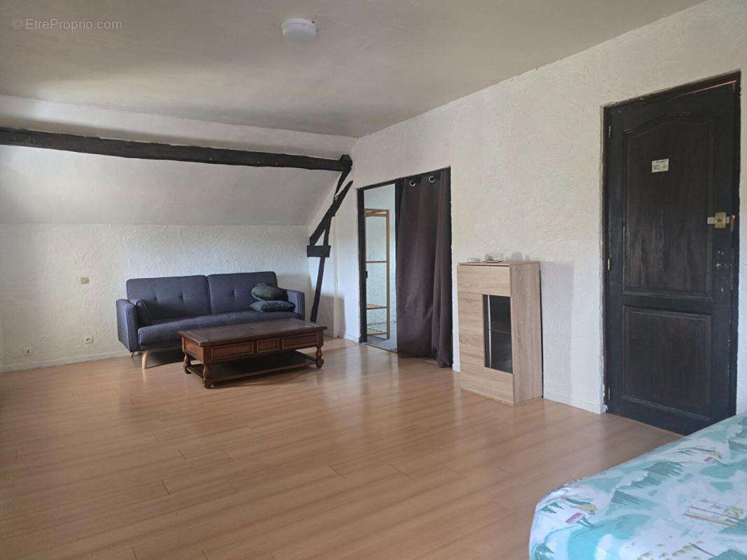 Maison à MAY-EN-MULTIEN