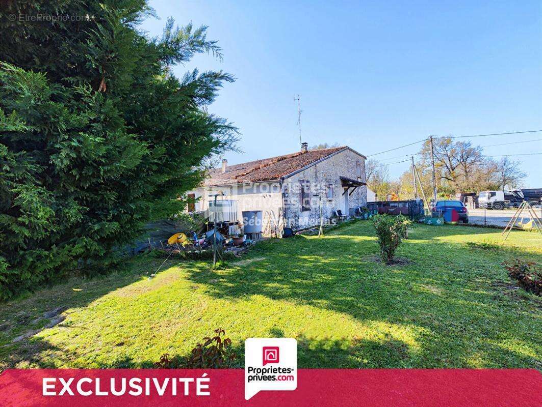 Appartement à BARBEZIEUX-SAINT-HILAIRE