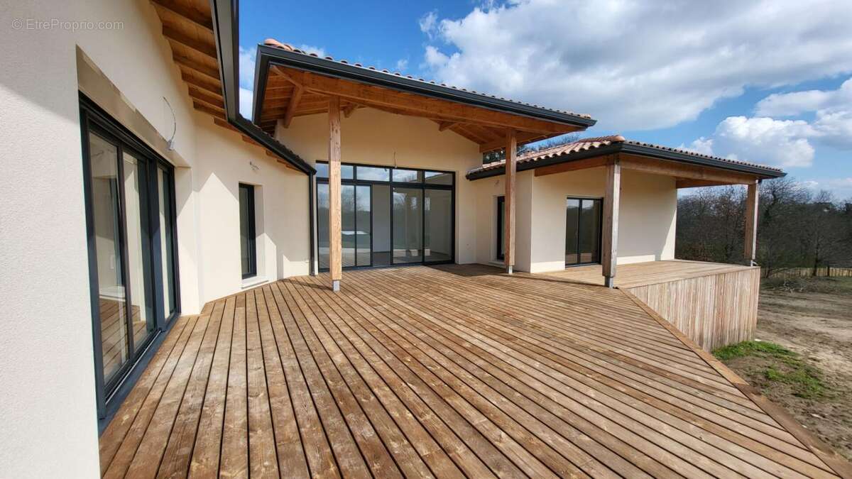 Maison à PRIGONRIEUX