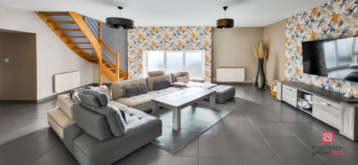 Maison à MINIAC-MORVAN